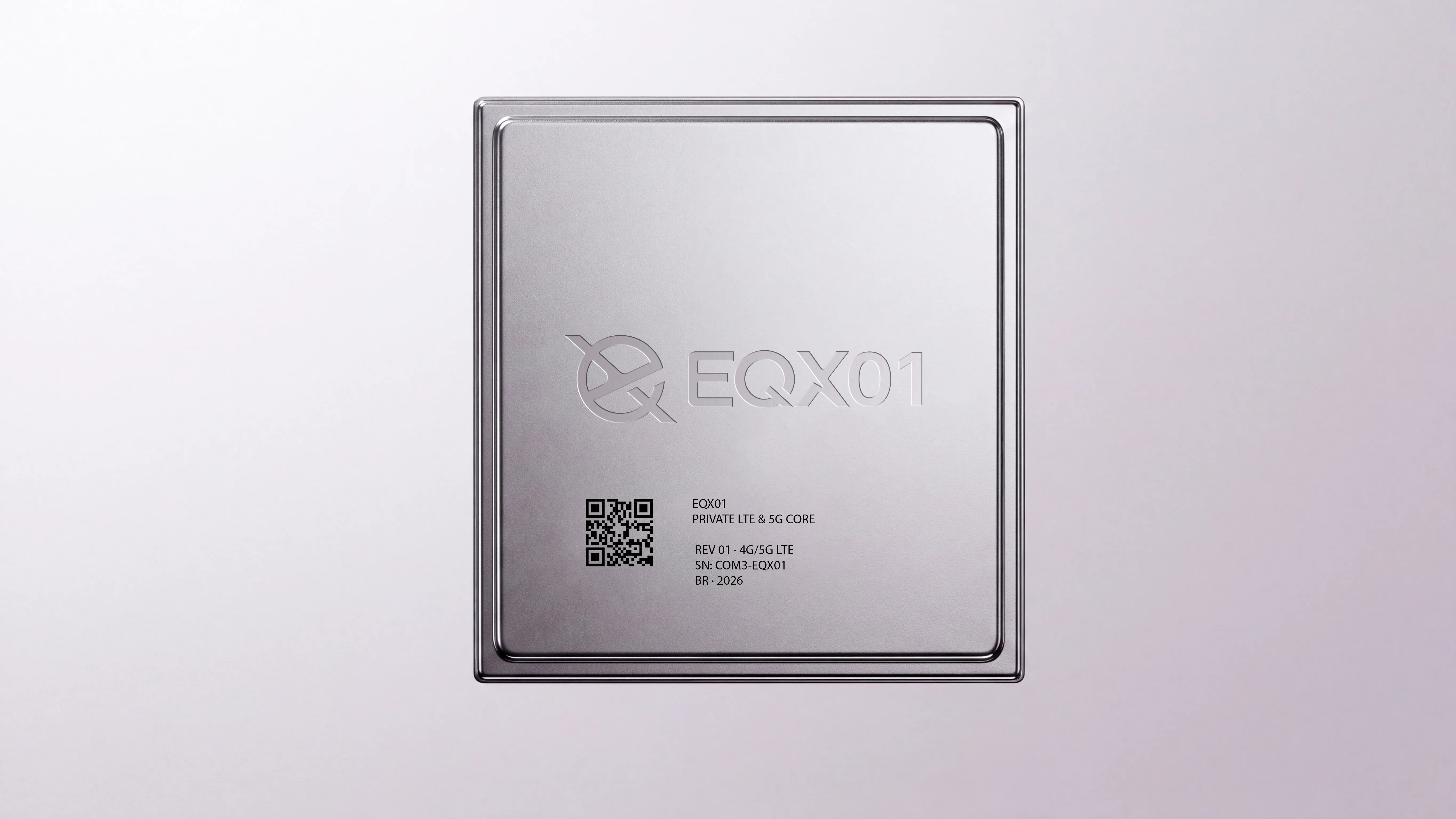 Chip EQX01, core LTE e 5G privativo, sobre fundo claro